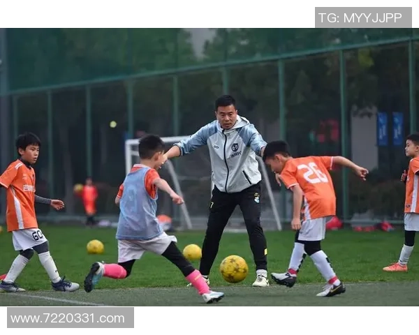 杭州足球队的蜕变之旅在世界杯预选赛中的奋斗与追求 杭州足球队的蜕变之旅在世界杯预选赛中的奋斗与追求