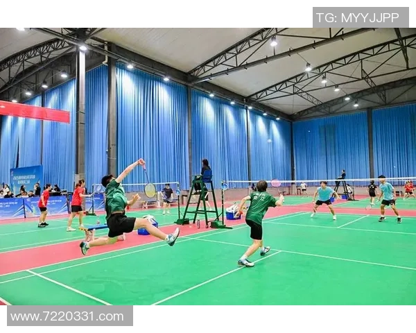 赛后分析：杭州羽毛球队与重庆羽毛球队状态对比与表现评估