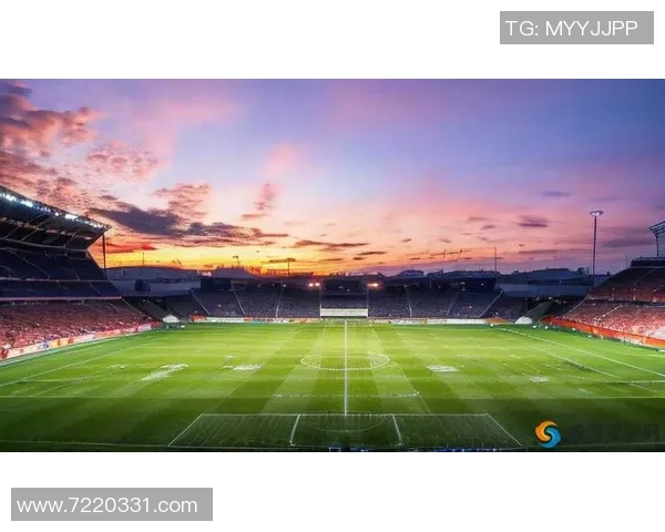 足球明星骑行探险体验单车与绿茵场的激情碰撞 足球明星骑行探险体验单车与绿茵场的激情碰撞