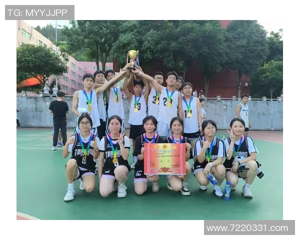 冠军赛特别报道：重庆篮球队的奋斗经历