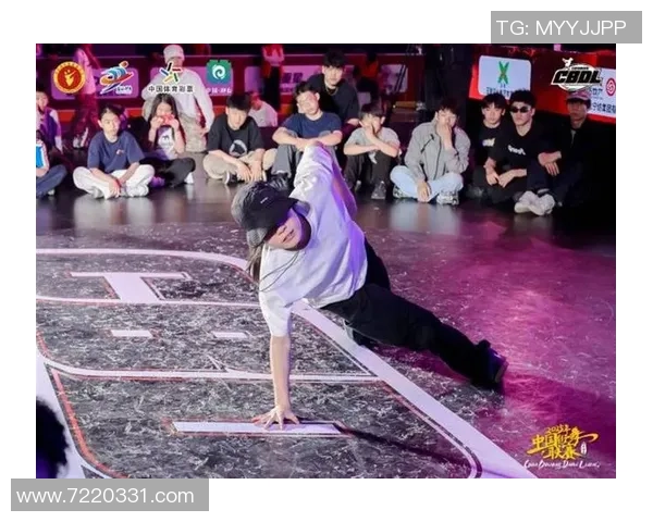 街舞热点：解读重庆街舞队的阵地战