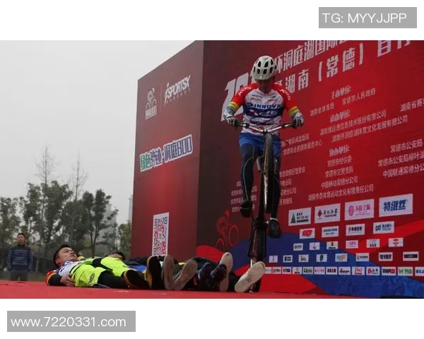 城市马拉松点评：上海街舞队的力量表现